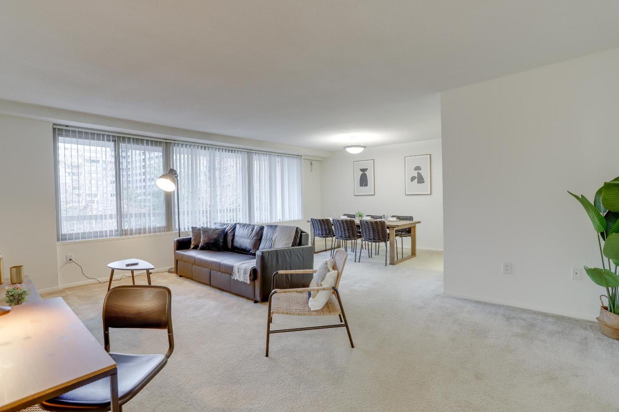 Sensational Condominium @Crystal City Arlington Exteriör bild
